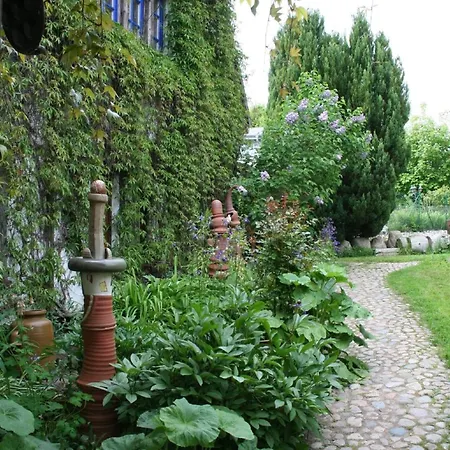 In Mit Grosser Terrasse Apartment Retschow